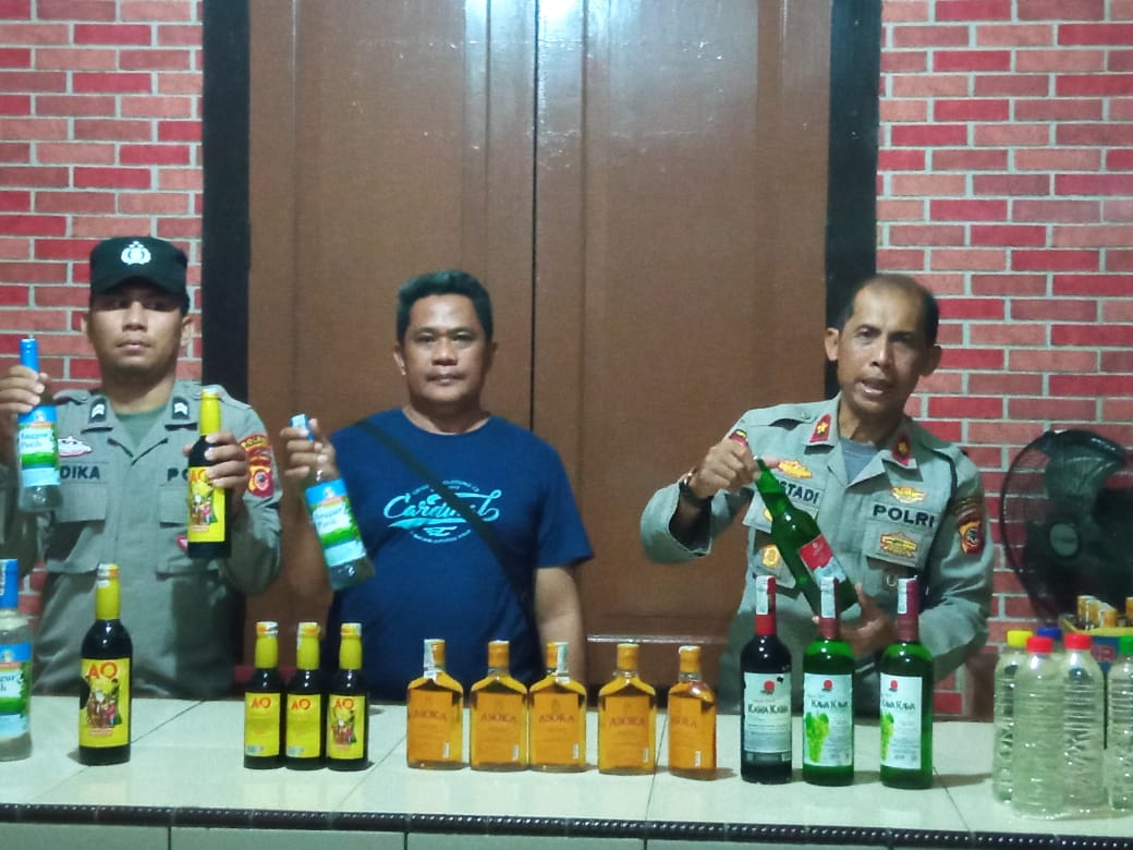 Kapolsek Jatiwangi Kompol H. Kustadi, SH Pimpin Langsung Pelaksanaan Operasi Miras