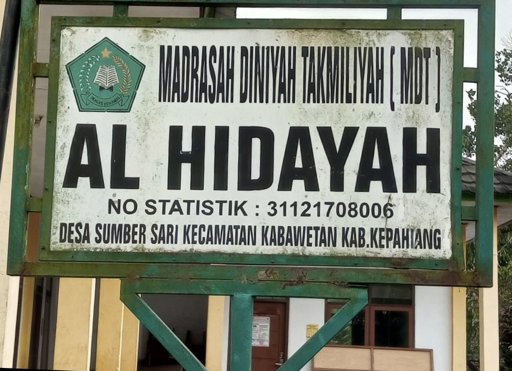 Halaman Sekolah Paud dan MDT Desa Sumber Sari Akan Dipasang Paving Block, Dliknews.com