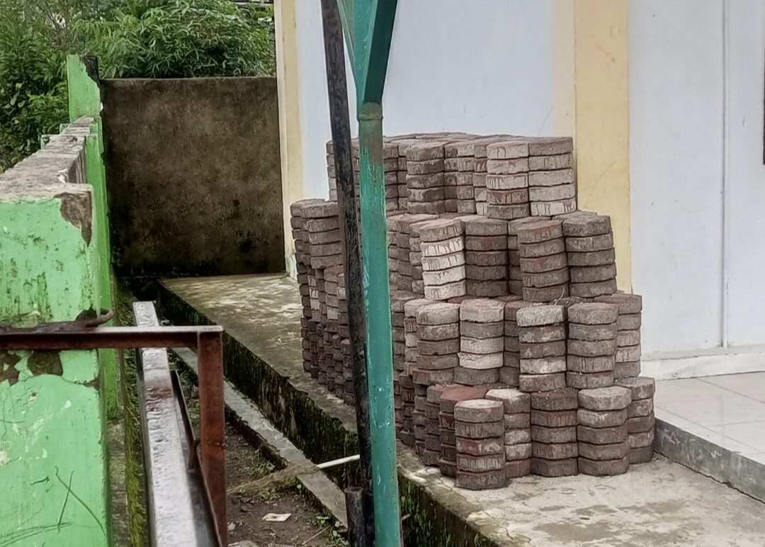 Halaman Sekolah Paud dan MDT Desa Sumber Sari Akan Dipasang Paving Block, Dliknews.com