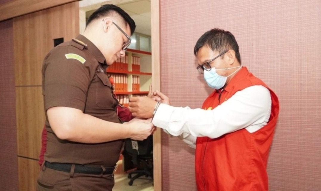 Tersangka Korupsi Pengalihan Aset Ditahan oleh Kejati Sumsel