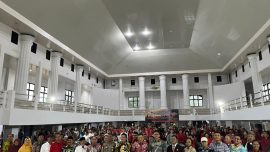 Ketua DPRD Bengkulu Tengah Fepi Suheri menghadiri perayaan Natal Oikumene di Balai Raflesia Bengkulu Tengah.