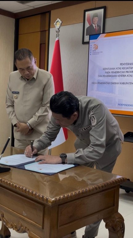 Ketua DPRD Bengkulu Tengah Terima LHP BPK RI Terkait Efektivitas Program Penuntasan TBC, Dliknews.com