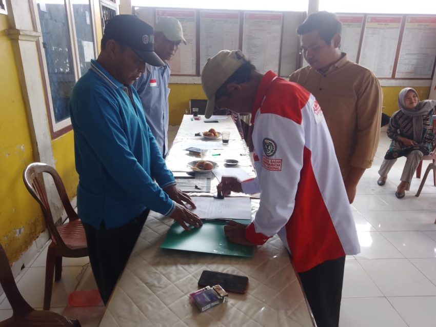 Prosesi sertijab anggota Badan Permusyawaratan Desa (BPD) Desa Barat Wetan berlangsung khidmat dan dihadiri unsur pemerintah kecamatan, Dinas PMD, perangkat desa, tokoh masyarakat, serta warga. Kegiatan ini menjadi momentum memperkuat sinergi antara BPD dan pemerintah desa dalam mendukung pembangunan dan pelayanan masyarakat.